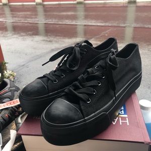 ZGR Womens White Canvas Sneakers,Classic Black Canvas Fashion Sneakers Size 10